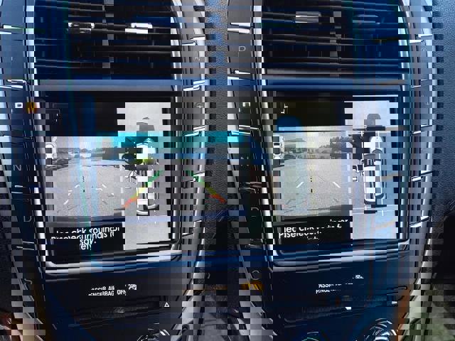 Used 2020 Lincoln Nautilus Reserve w/ Equipment Group 201A image 7