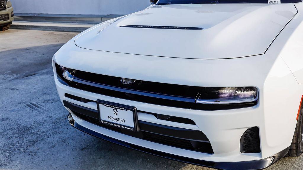 New 2026 Dodge Charger R/T w/ Blacktop Package AWD/4WD image 6