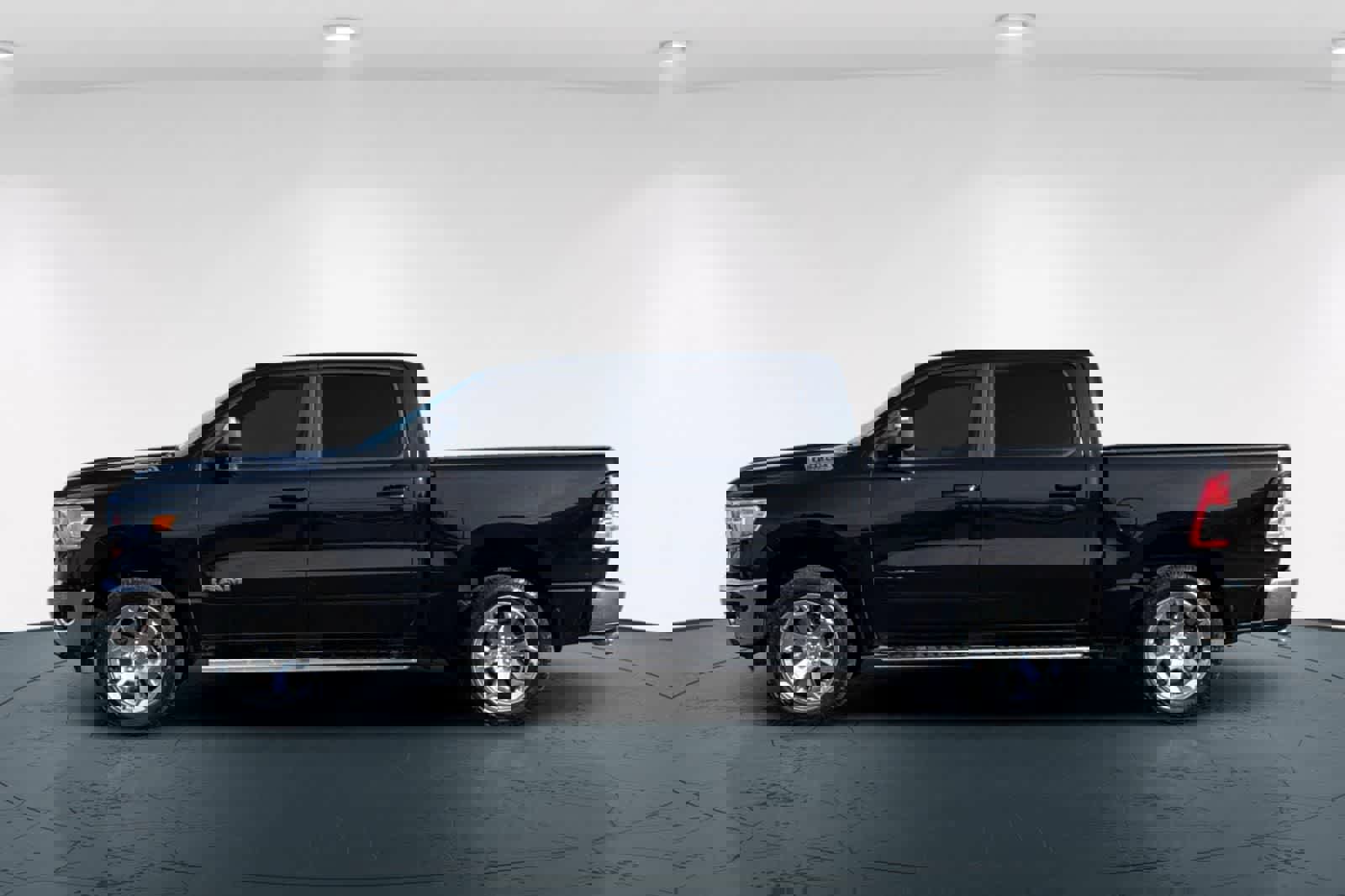 Used 2021 RAM 1500 Big Horn image 9