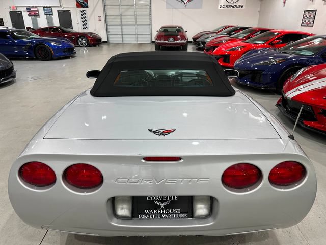 Used 2002 Chevrolet Corvette Convertible w/ Preferred Equipment Group2 RWD image 16