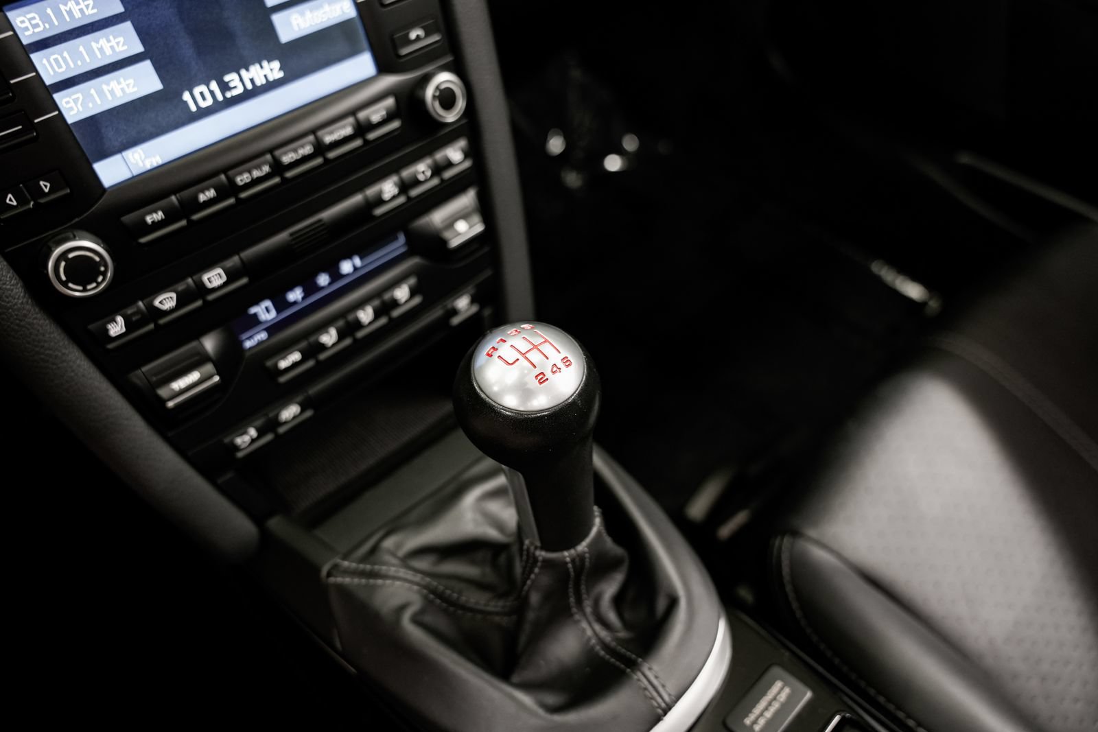 Used 2011 Porsche Boxster Spyder RWD image 15