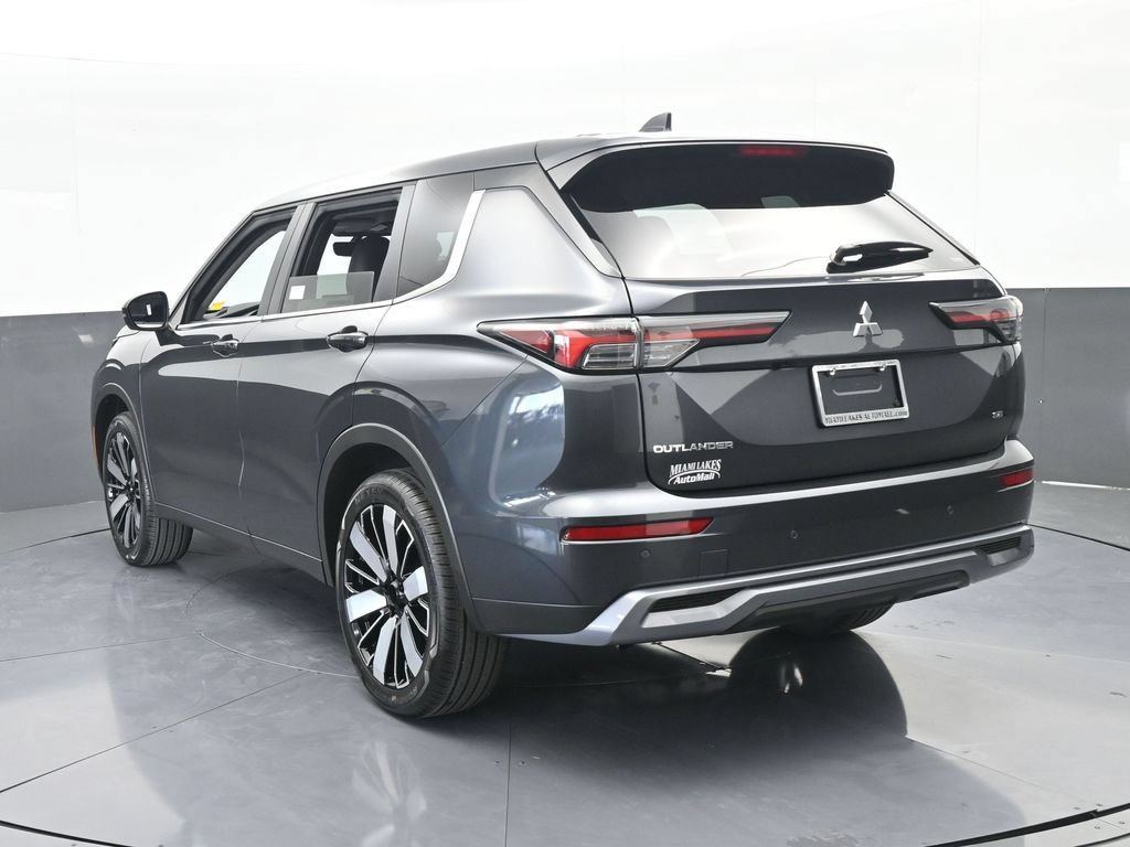 New 2026 Mitsubishi Outlander SE AWD/4WD image 4