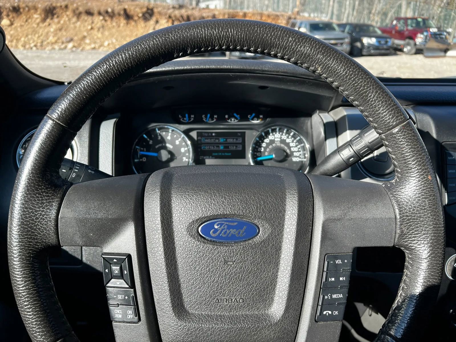 Used 2013 Ford F150 XLT w/ Luxury Equipment Group AWD/4WD image 16