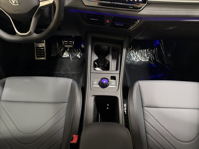 New 2026 Volkswagen Tiguan SE R-Line AWD/4WD image 34