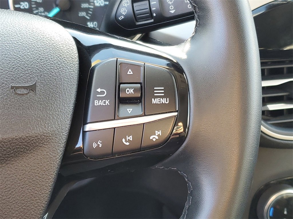 Used 2022 Ford Escape SEL image 16