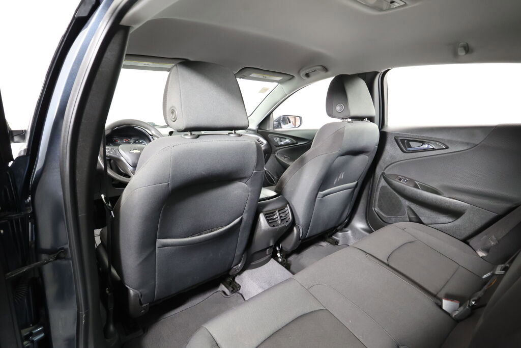 Used 2019 Chevrolet Malibu LT FWD image 14