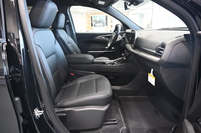 New 2026 Chevrolet Traverse LT w/ Driver Confidence Package FWD image 11