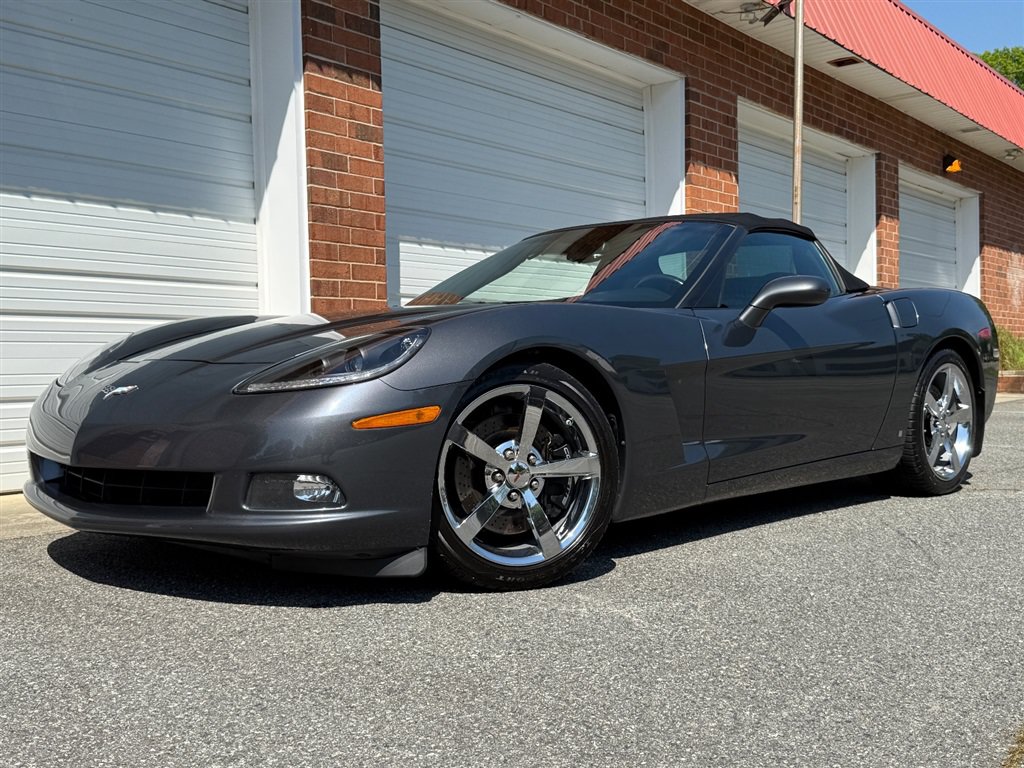 Used 2009 Chevrolet Corvette Convertible w/ Preferred Equipment Group RWD image 3