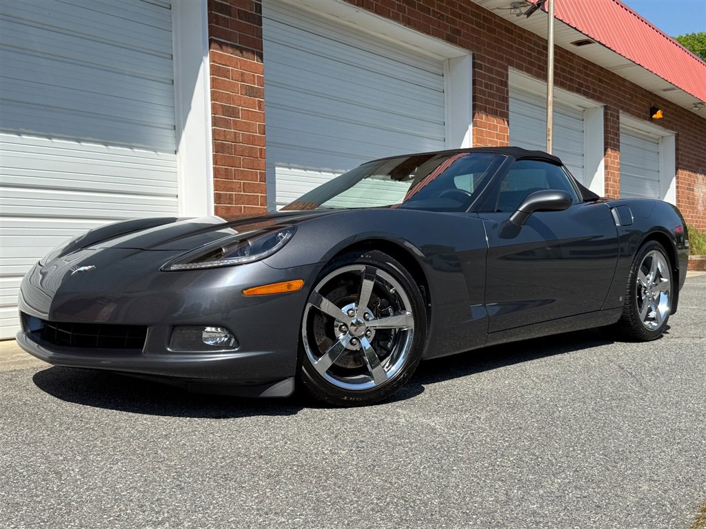 Used 2009 Chevrolet Corvette Convertible w/ Preferred Equipment Group image 3