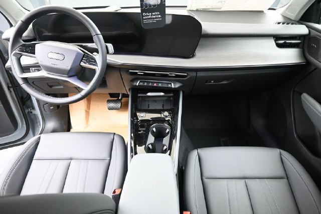 New 2026 Audi Q3 quattro 2.0T AWD/4WD image 18