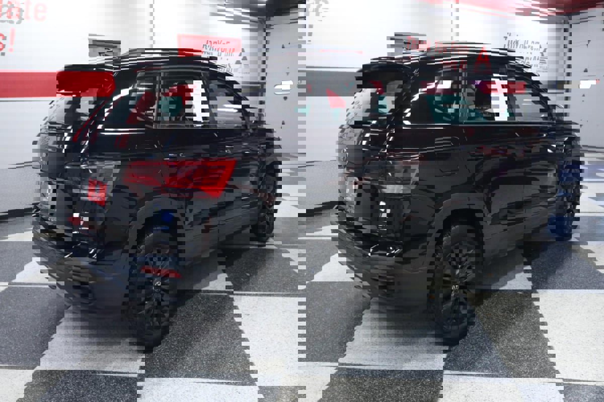 Used 2024 Volkswagen Taos S image 7