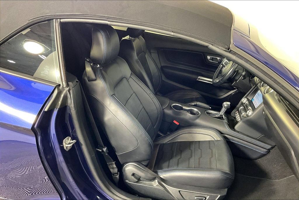 Used 2019 Ford Mustang GT Premium w/ Equipment Group 401A RWD image 9