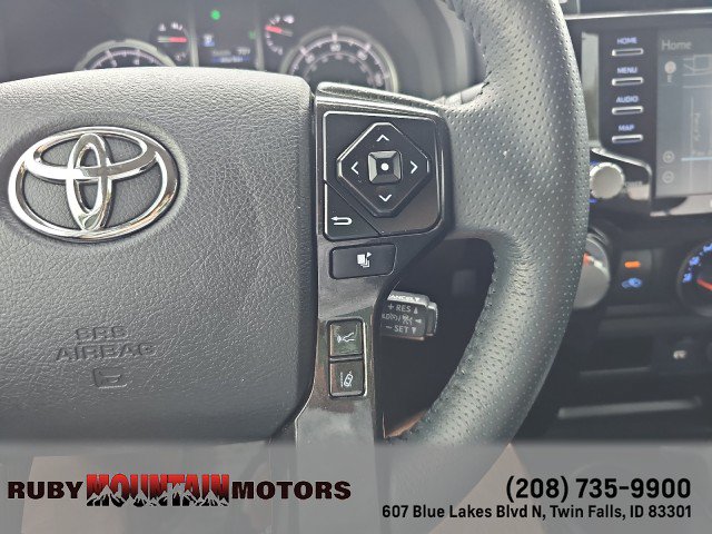 Used 2022 Toyota 4Runner TRD Off-Road AWD/4WD image 18