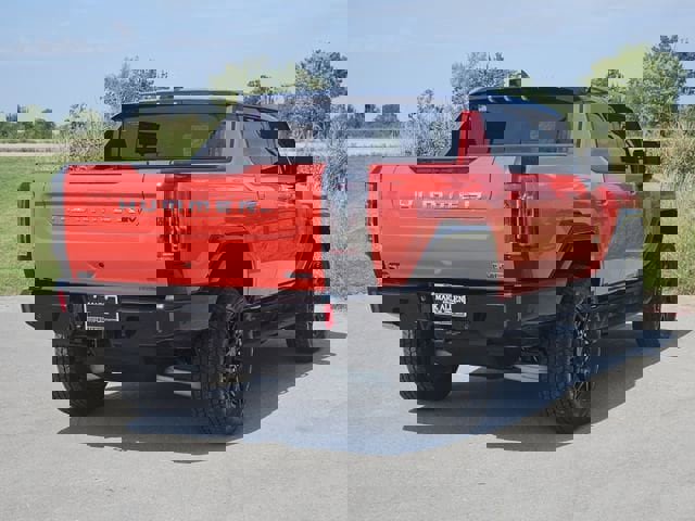 New 2026 GMC Hummer EV 4x4 Crew Cab image 4