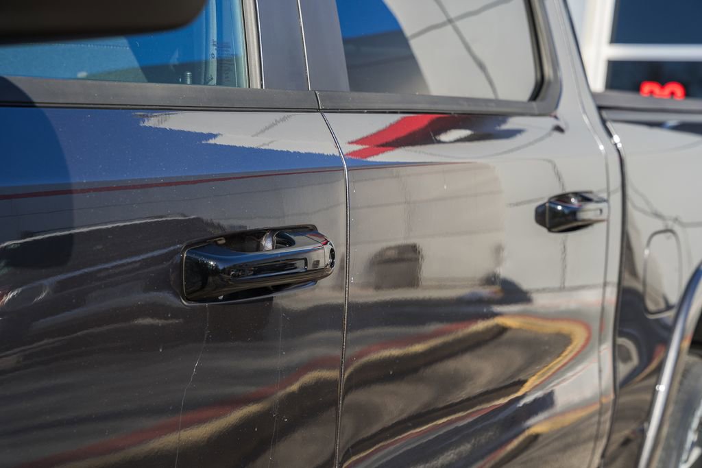 New 2026 RAM 1500 4x4 Crew Cab image 19