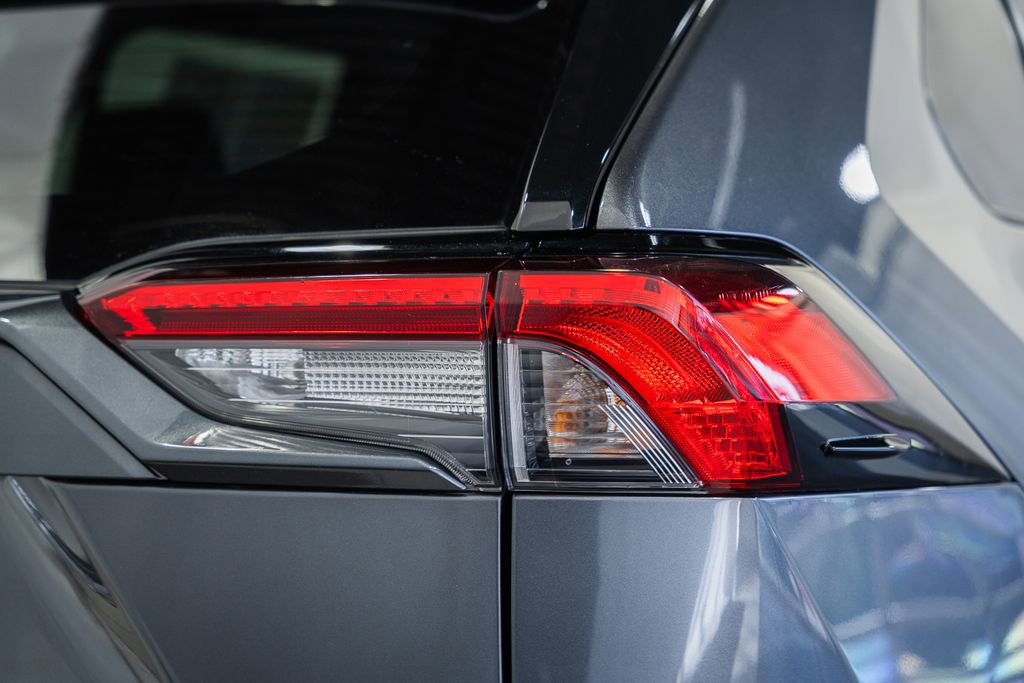 Used 2025 Toyota RAV4 XLE image 6
