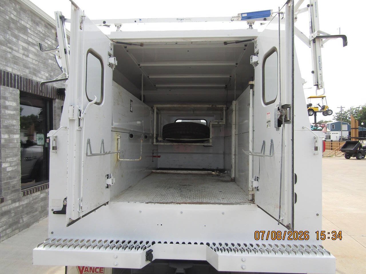 Used 2016 RAM 5500 Tradesman AWD/4WD image 10