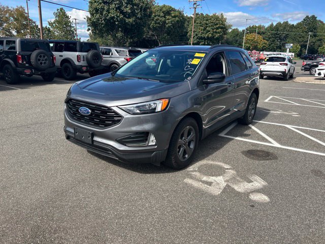Used 2024 Ford Edge SEL w/ Sport Appearance Package AWD/4WD image 3