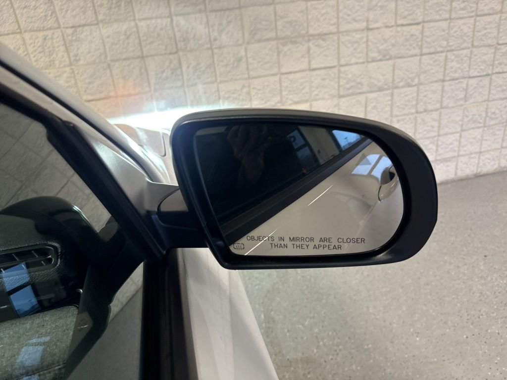 Used 2023 Jeep Compass Latitude image 31