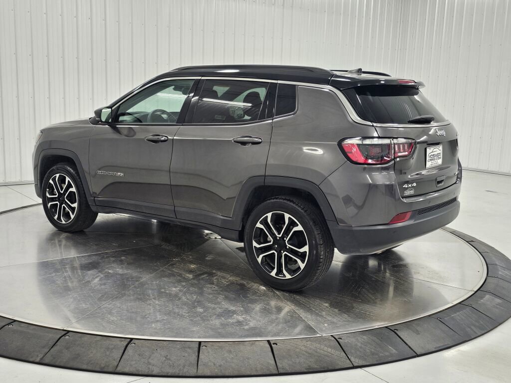 Used 2024 Jeep Compass Limited image 30