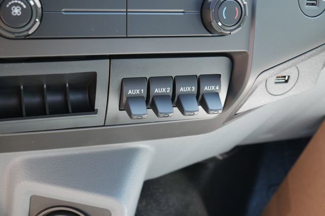 New 2027 Ford F750 2WD Regular Cab Super Duty image 17