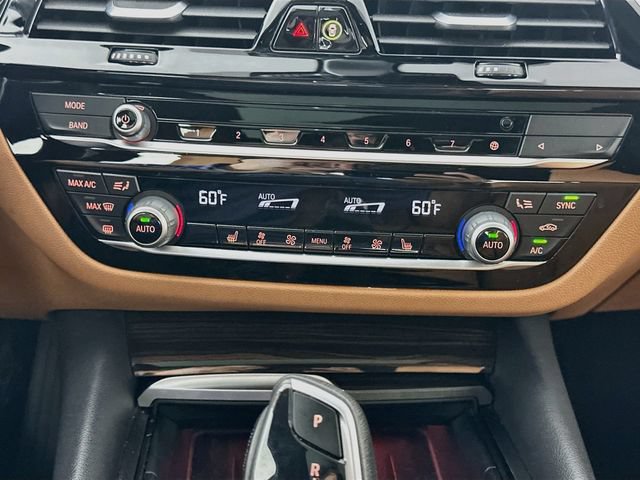 Used 2020 BMW 530i xDrive w/ Premium Package AWD/4WD image 15