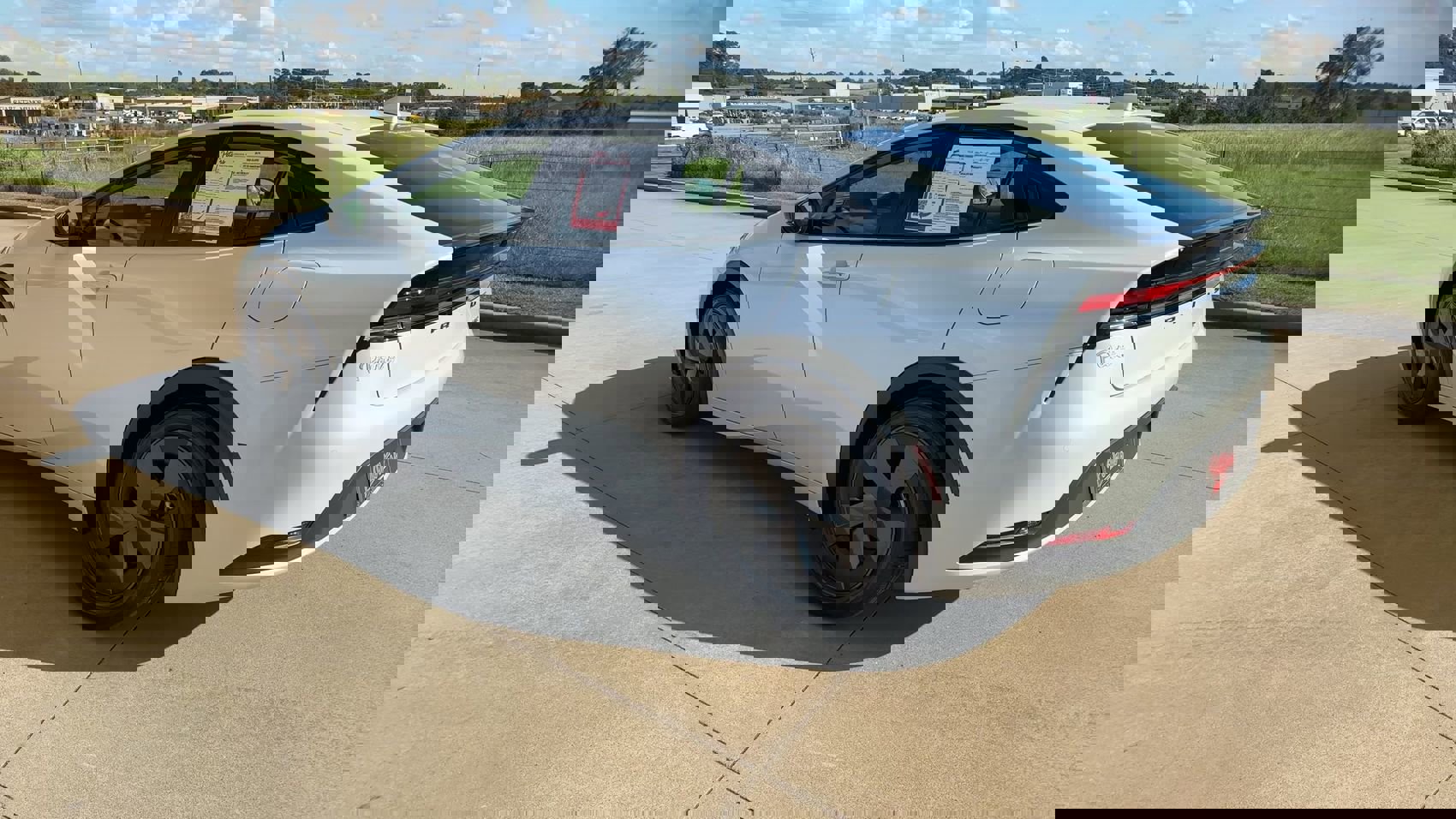 Used 2025 Toyota Prius Limited image 7