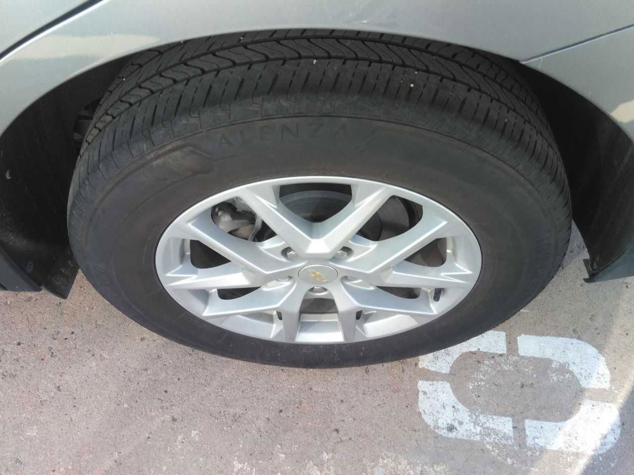 Used 2024 Chevrolet Equinox LT AWD/4WD image 10