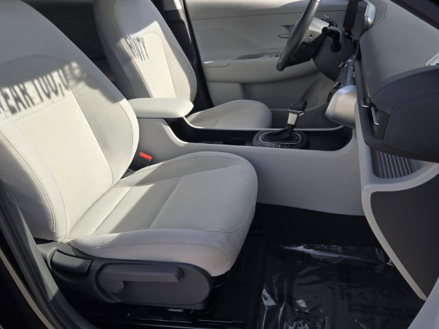 Used 2024 Hyundai Kona SEL AWD/4WD image 15