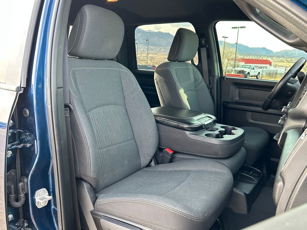 Used 2024 RAM 3500 Tradesman w/ Chrome Appearance Group image 18