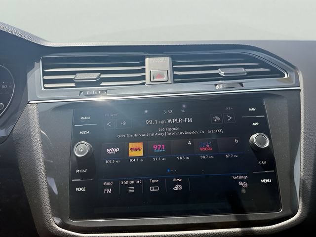 Used 2018 Volkswagen Tiguan SEL AWD/4WD image 20