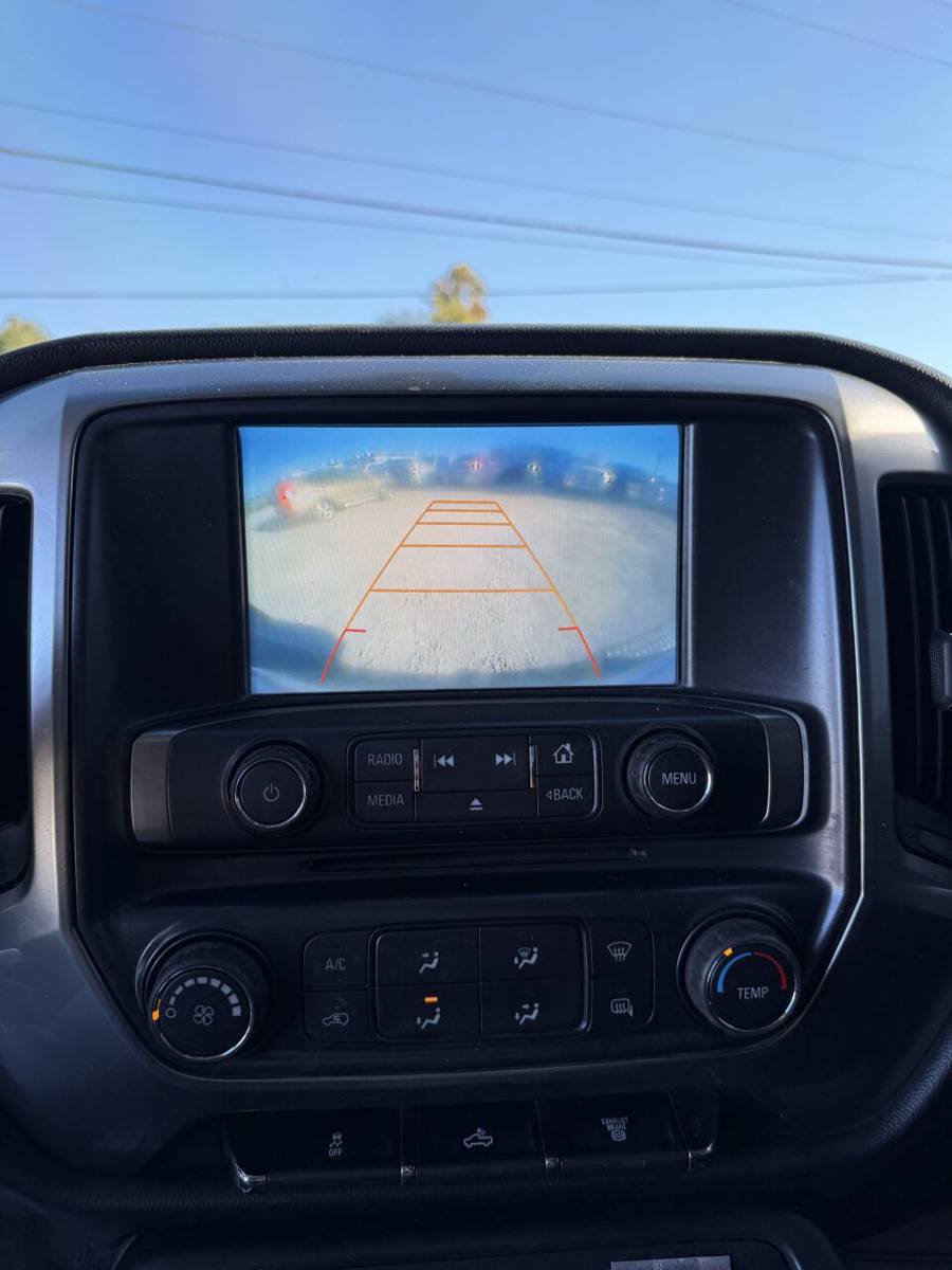 Used 2017 Chevrolet Silverado 2500 LT AWD/4WD image 15