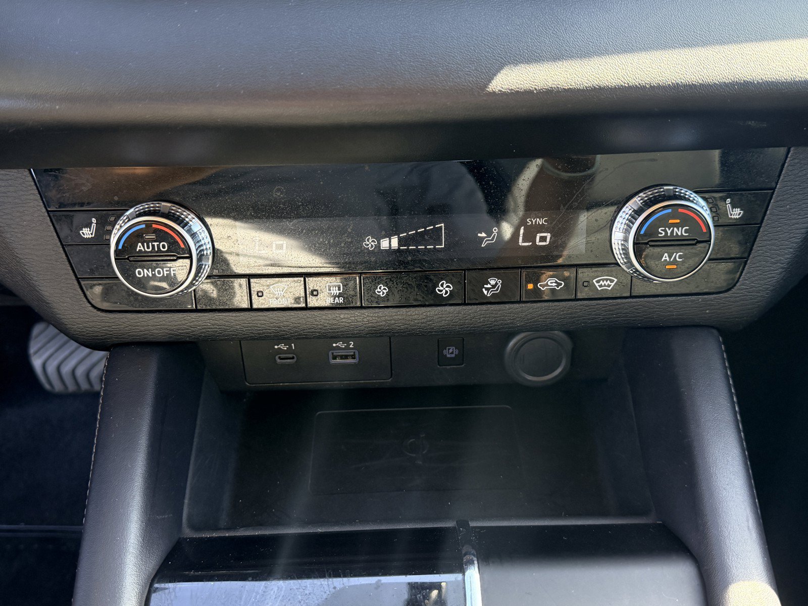 Used 2024 Mitsubishi Outlander SE Black Edition AWD/4WD image 19