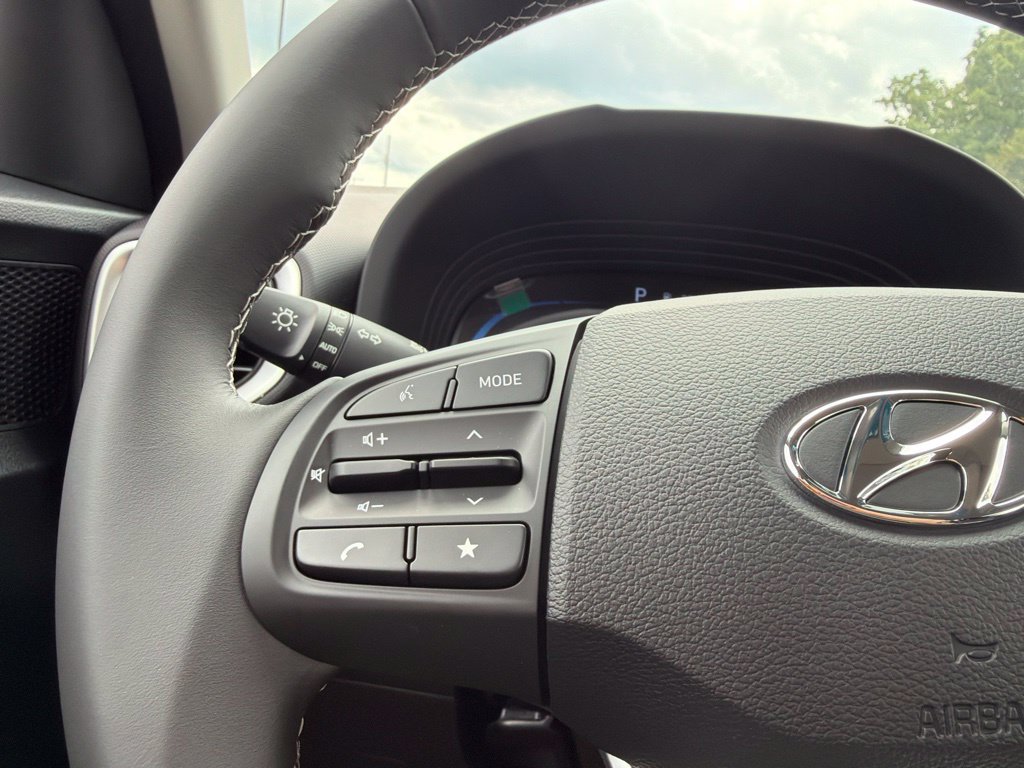 New 2026 Hyundai Venue SEL FWD image 31