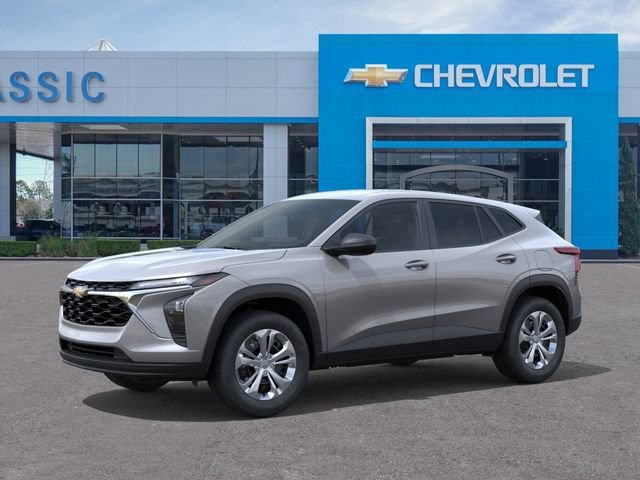New 2026 Chevrolet Trax LS w/ Driver Confidence Package FWD image 2