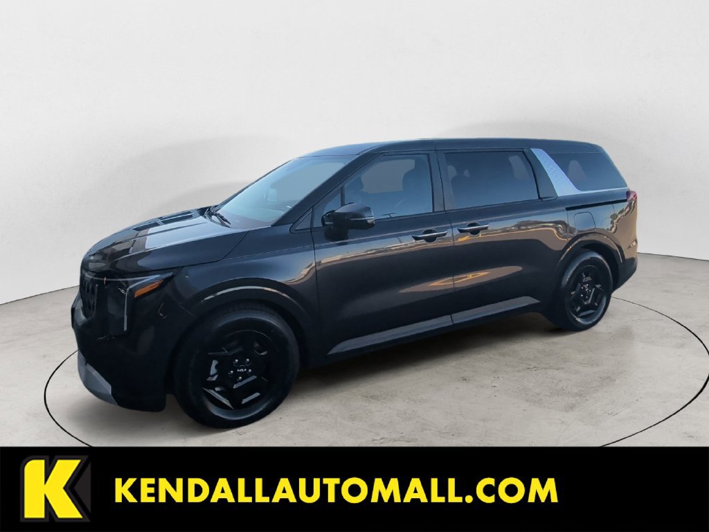 Used 2025 Kia Carnival