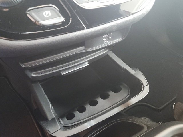 New 2026 Chrysler Pacifica Select image 37