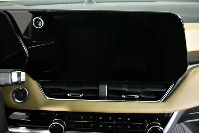 New 2026 Chevrolet Equinox ACTIV w/ LPO, Floor Liner Package image 4