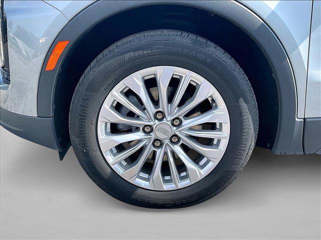 Certified 2024 Cadillac XT4 Luxury w/ Cold Weather Package FWD image 10