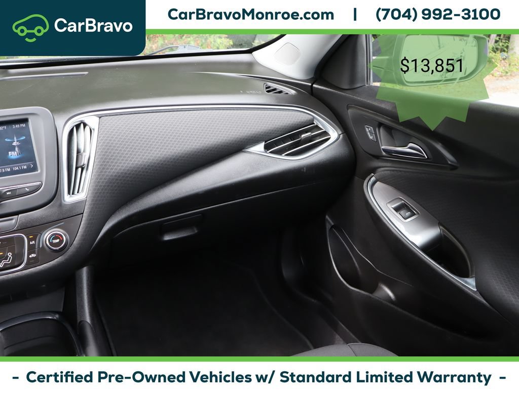 Certified 2017 Chevrolet Malibu LT FWD image 17