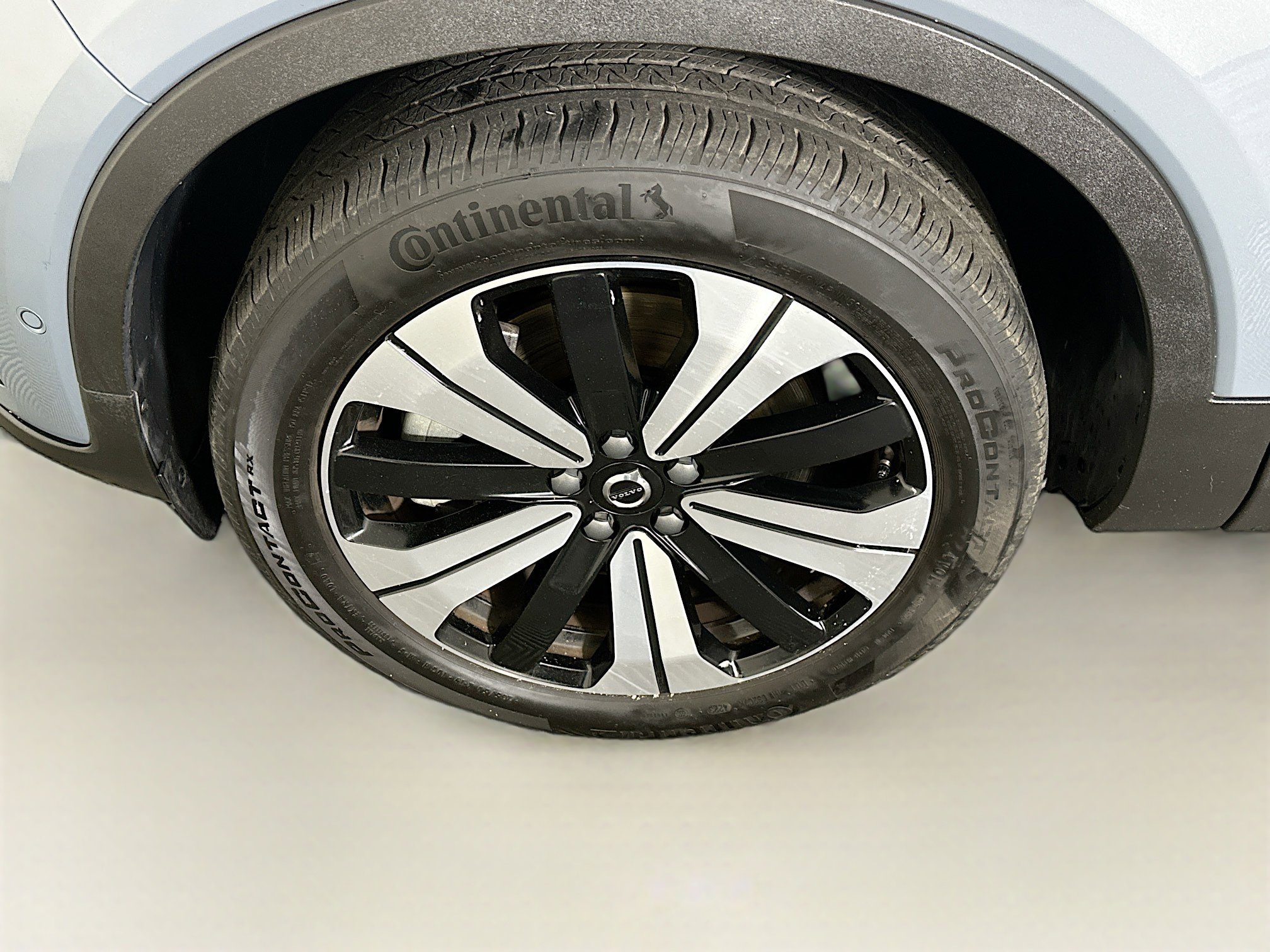 Used 2023 Volvo C40 P8 Recharge Plus AWD/4WD image 11