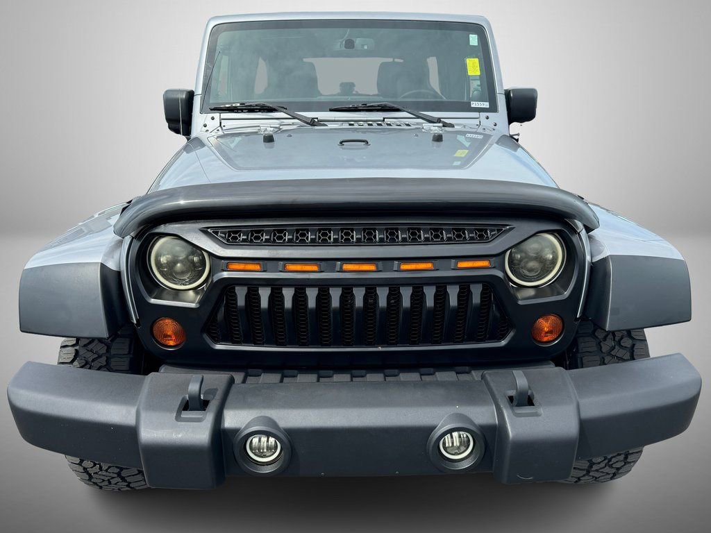 Used 2013 Jeep Wrangler Unlimited Sahara w/ Connectivity Group image 7