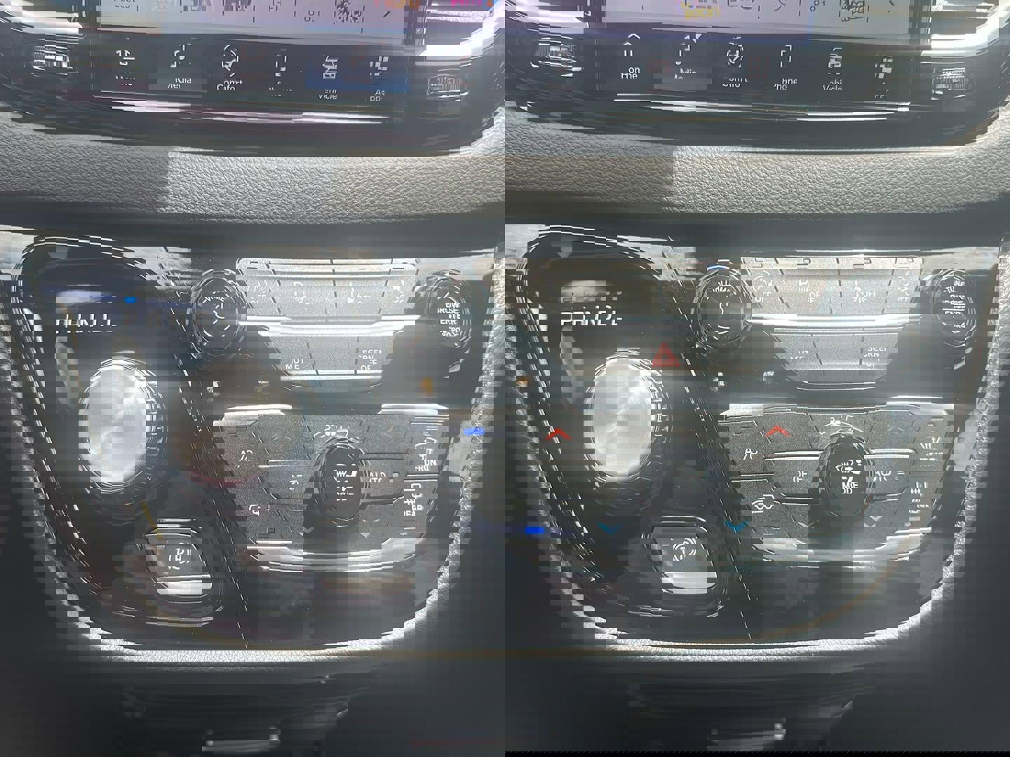 New 2026 Chrysler Voyager LX image 16