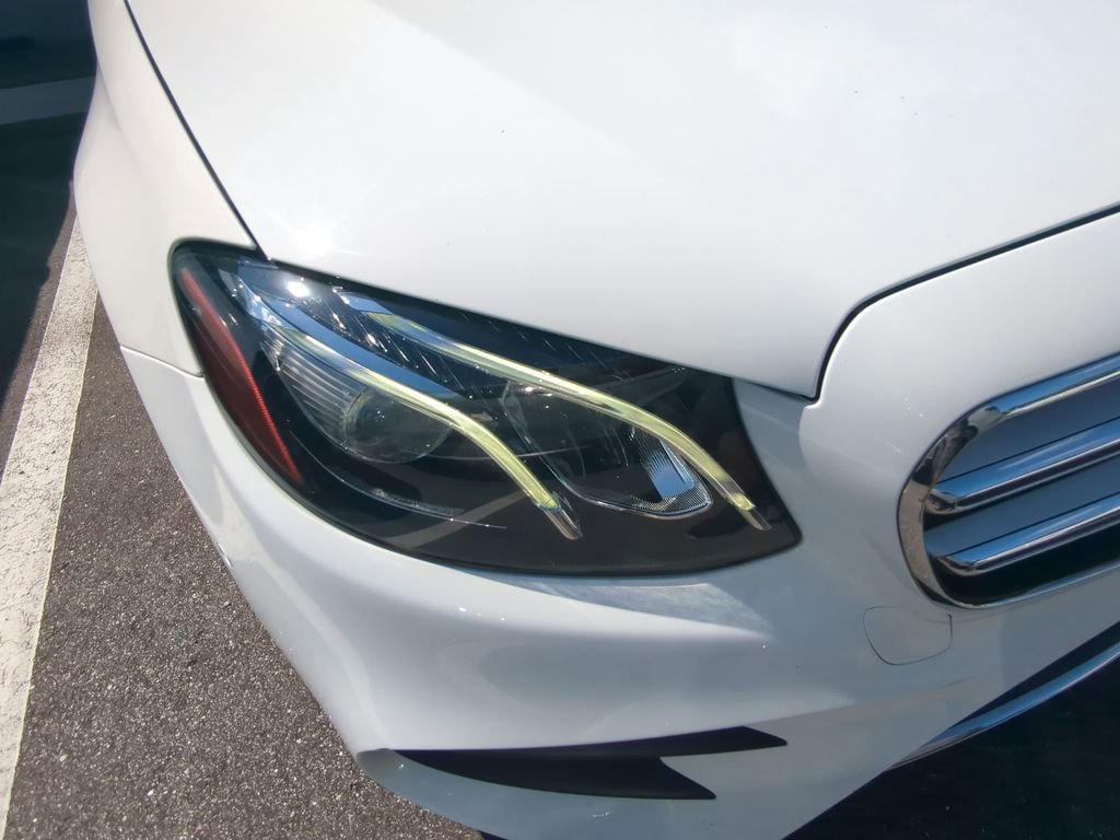Used 2019 Mercedes-Benz E 300 image 22