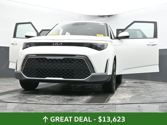 Used 2023 Kia Soul LX w/ Option Group 015 image 67