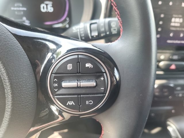 Certified 2023 Kia Soul GT-Line FWD image 23