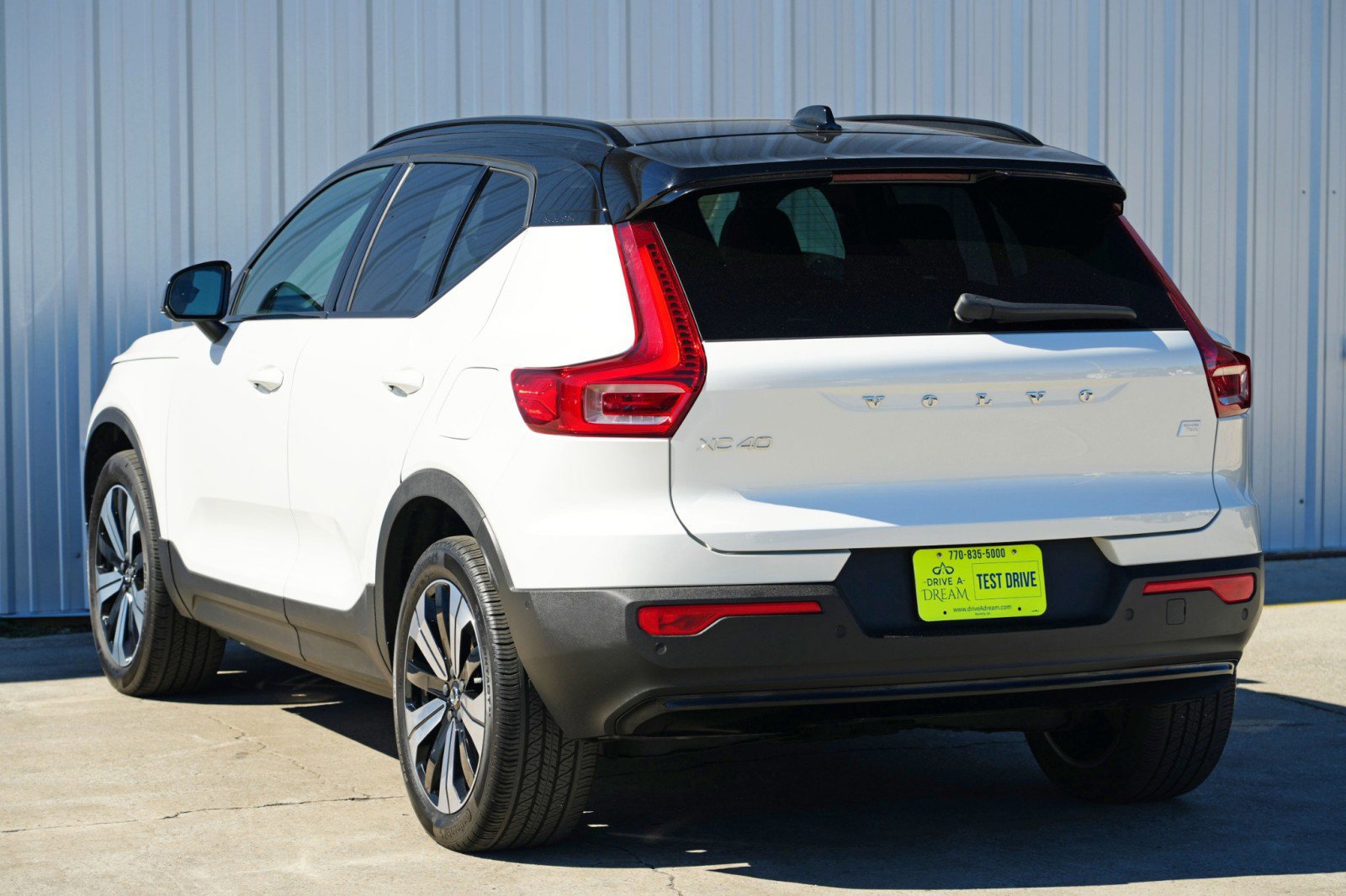 Used 2023 Volvo XC40 Recharge Plus w/ Protection Package Premier image 49