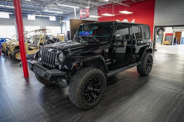 Used 2017 Jeep Wrangler Unlimited Sahara w/ Connectivity Group AWD/4WD image 2