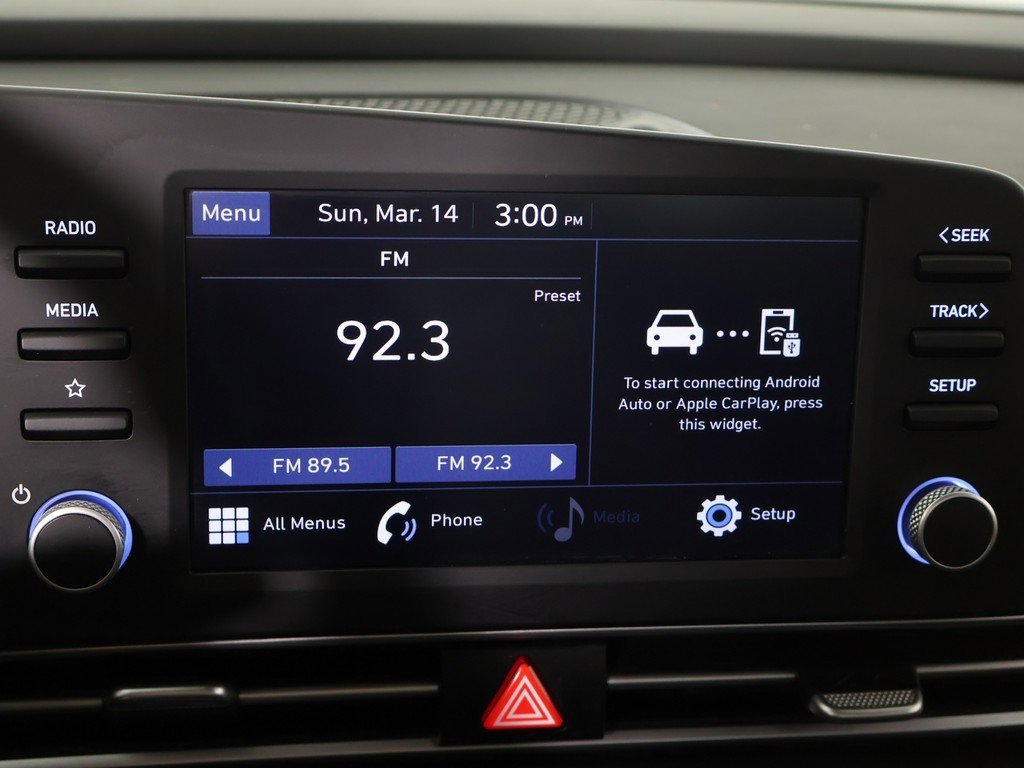 Used 2021 Hyundai Elantra SE image 40