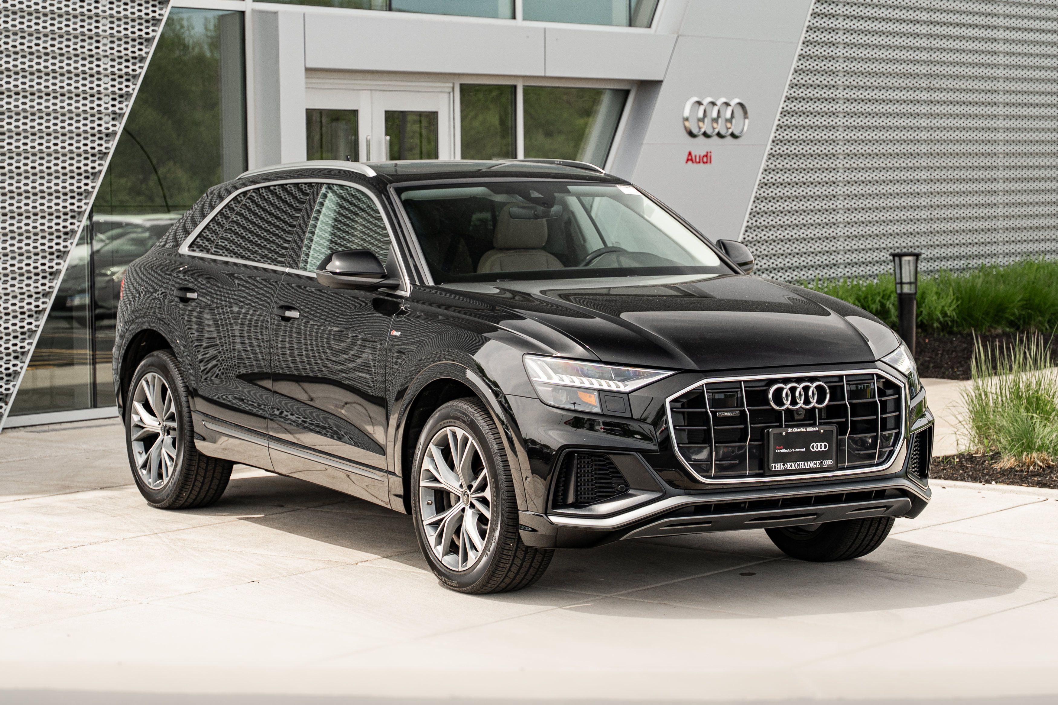 Certified 2023 Audi Q8 Premium Plus AWD/4WD image 2